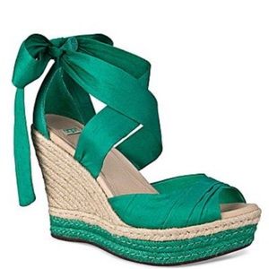 MINT CONDITION UGG LUCIANNA WEDGES IN JADE 11